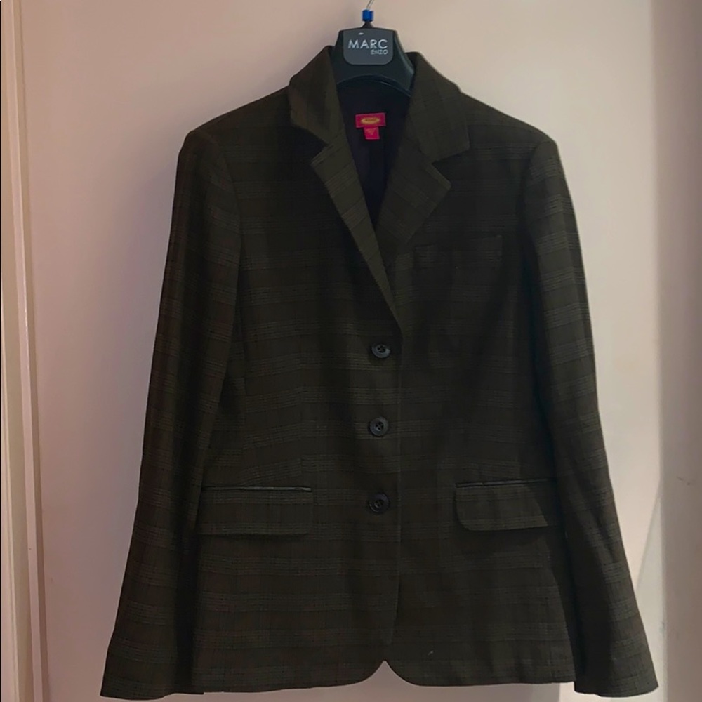 Dark Brown/black blazer